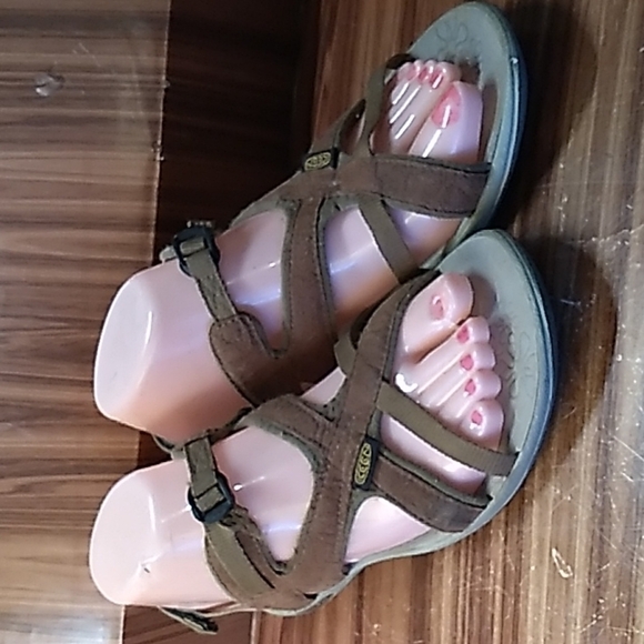 Keen 6.5 brown comfort sandles - Picture 1 of 7